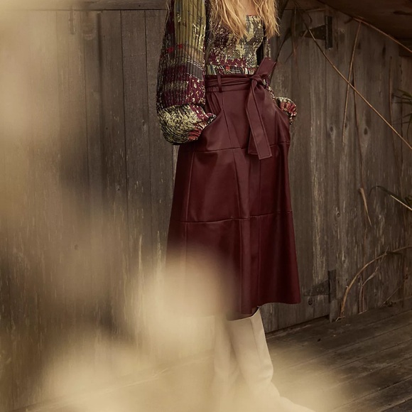 Anthropologie Vigoss NWT Coralia Faux Leather Midi Skirt Wine Bordeaux Large L - Picture 2 of 6
